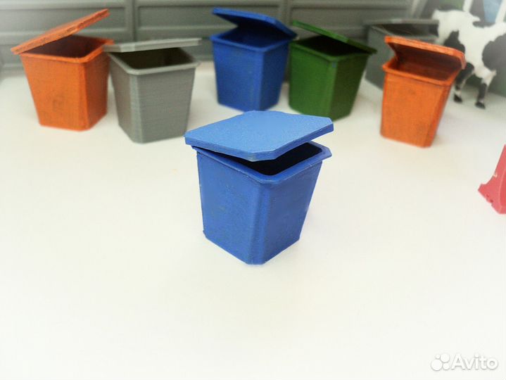 Модели мусорных баков 1:43 и др., барьеры, ящики