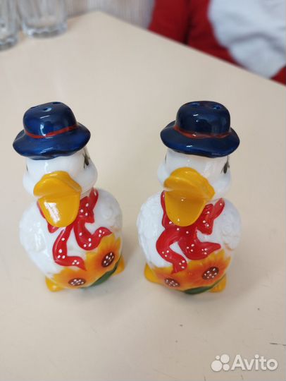 Солонка и перечница фарфор