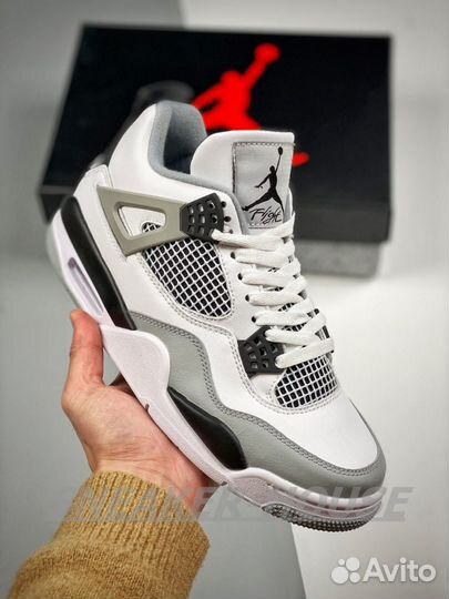 Кроссовки Air Jordan 4