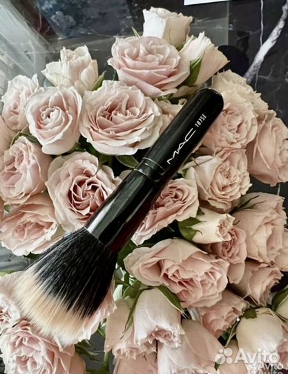 Кисти mac оригинал для тонального крема