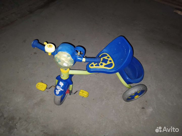 Детский трехколесный велосипед