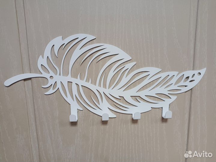 Ключница настенная металлическая