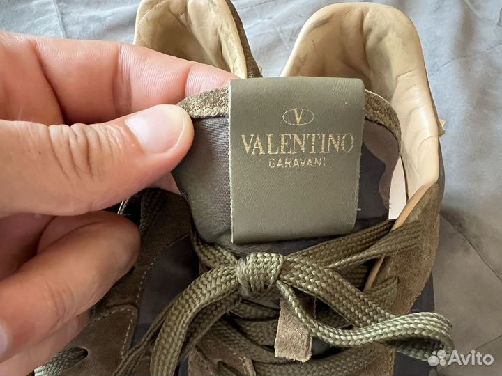 Кроссовки valentino