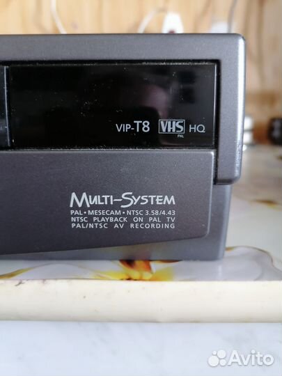 Видеомагнитофон thomson