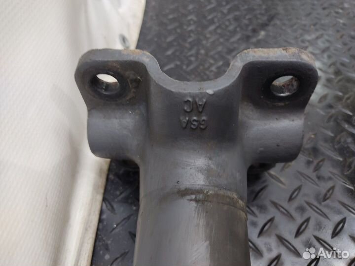 Кронштейн крыла заднего Mercedes-Benz Axor