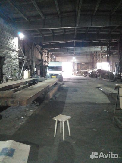 Подъемник платформенный параллелограммный электро