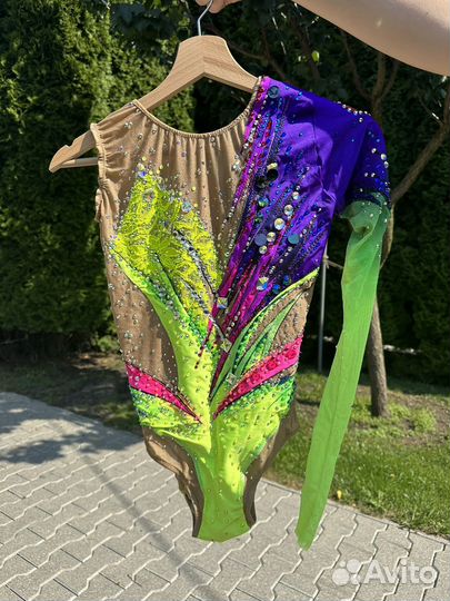 Купальник для гимнастических видов спорта