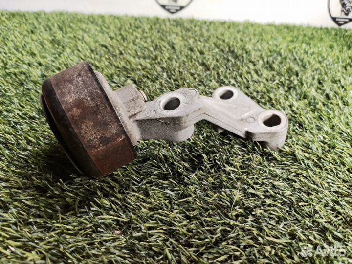 Ролик обводной навесного оборудования Hummer H3