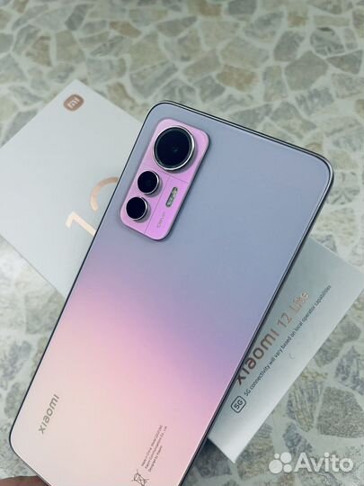 Продам телефон