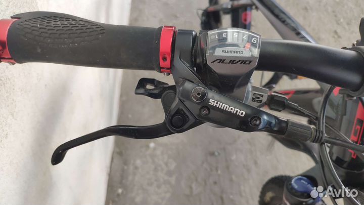 Велосипед GT avalanche comp 27.5 М