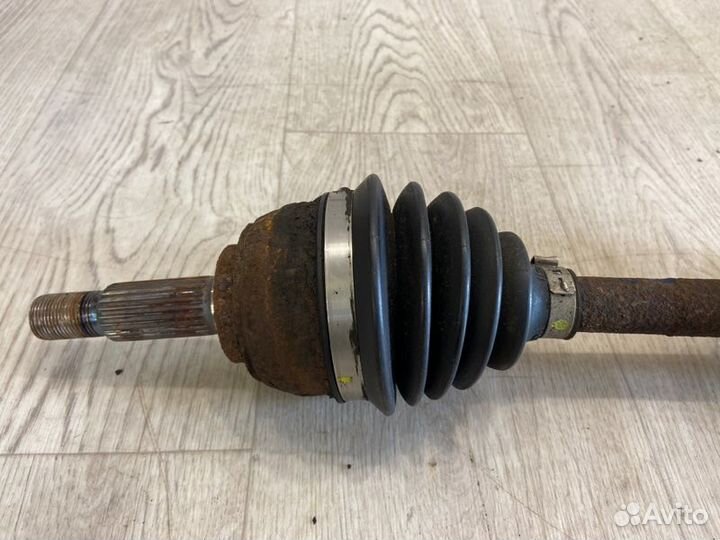 Привод передний левый Nissan Note E11 (1.4) CR14DE