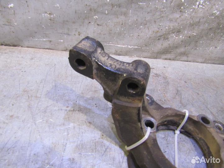 Кулак поворотный передний левый Opel Astra H \ Fa