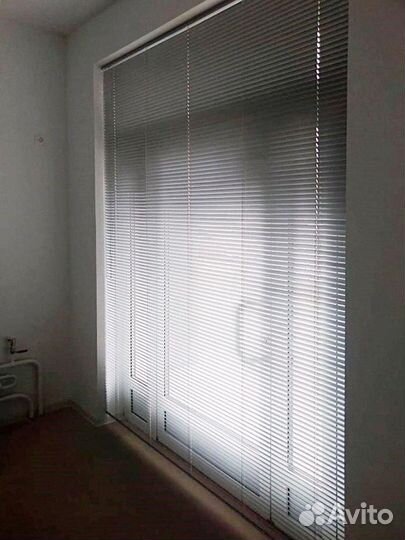 Жалюзи горизонтальные