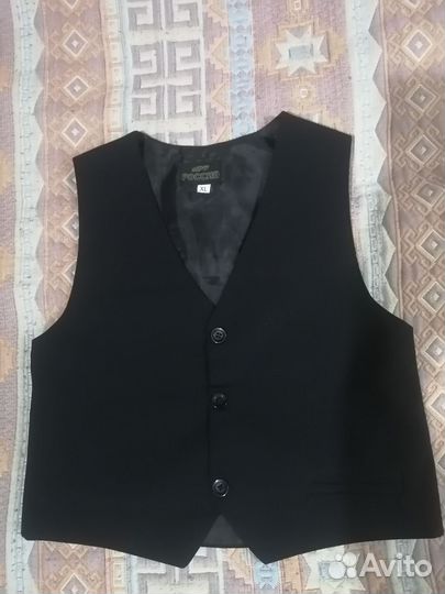 Жилетка для мальчика школьная новая 44раэм