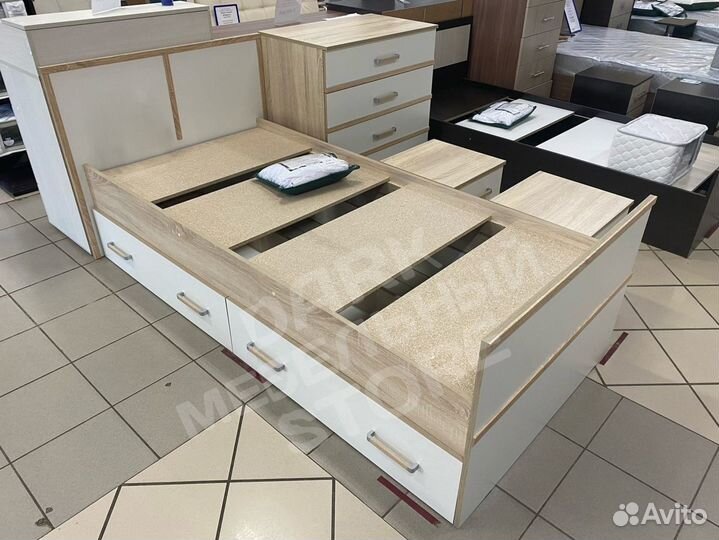 Кровать односпальная