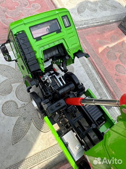 Модель самосвала howo-TX 1:24