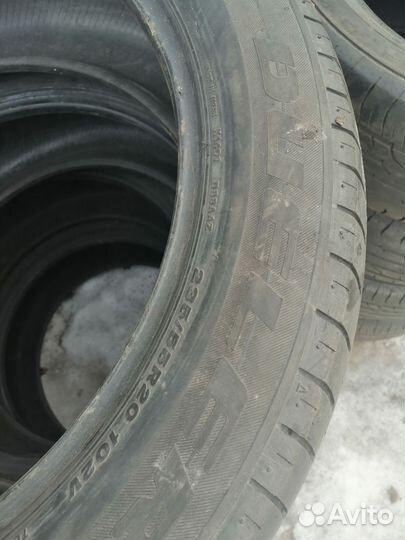 Bridgestone Dueler H/L 33A 235/55 R20