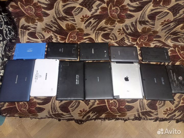 Лот(планшеты на запчасти,под восстановление)