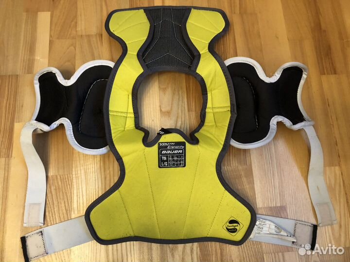 Нагрудник хоккейный Bauer Supreme S170 YTH L