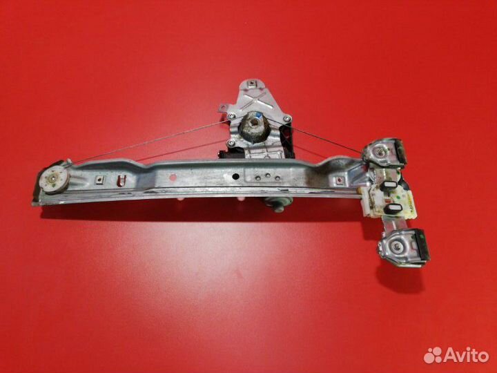 Стеклоподъемник задний левый Opel Meriva S10