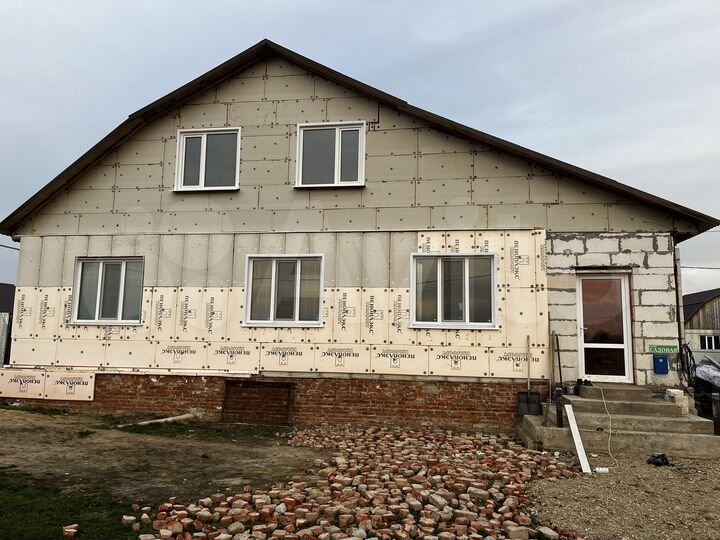 Дом 128 м² на участке 9 сот.