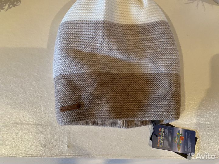 Женский вязаный комплект шапка и снуд