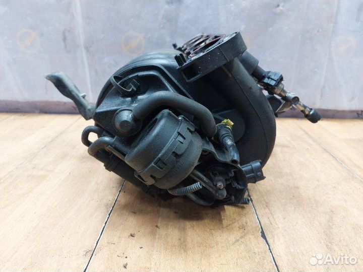 Коллектор впускной Opel Zafira B минивэн Z18XER