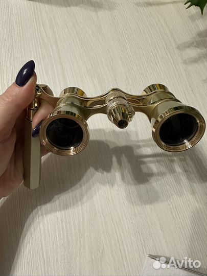 Театральный бинокль levenhuk 325N