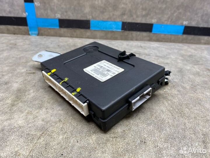 Блок управления дверьми Hyundai I30 1.4 G4FA 2013