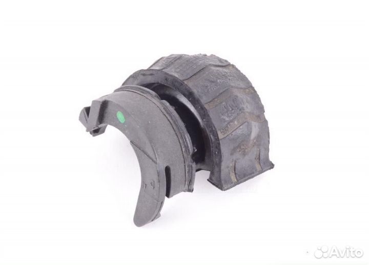 VAG 7L0 511 413 D Втулка стабилизатора зад