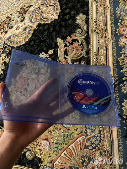 Диски на ps4 fifa 19