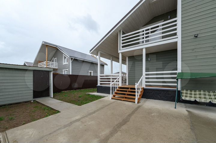 Коттедж 185 м² на участке 6 сот.