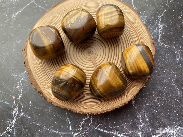 Тигровый глаз натуральный камень