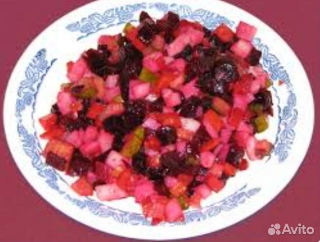 Капуста квашеная,салаты, сок томатный