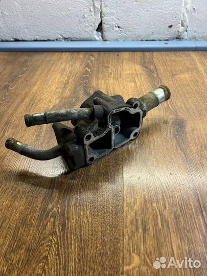 Корпус термостата Nissan Primera P 12 1.6 2005