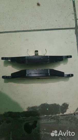 Колодки тормозные передние VAG