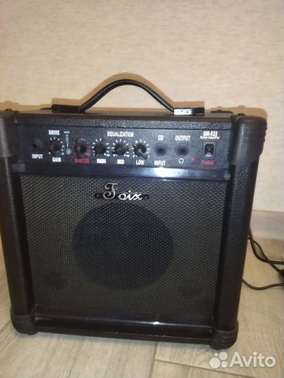 Гитарный комбоусилитель