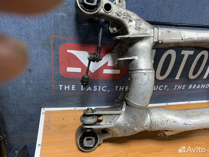 Балка задняя для BMW 5-Series (E60/E61)