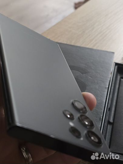 Samsung Galaxy S22 Ultra, 12/256 ГБ