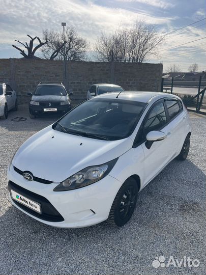 Ford Fiesta 1.2 МТ, 2011, 200 000 км