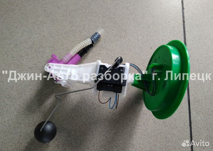 Топливный насос эжекционный 2.0 дизель Passat B7