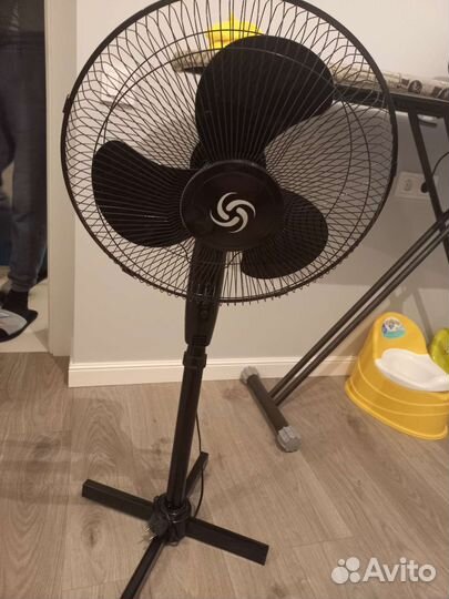 Вентилятор напольный