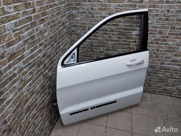 Дверь передняя левая Jeep Grand Cherokee