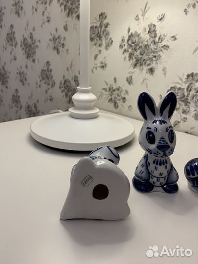 Маленькие фигурки гжель