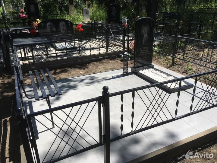 Памятники на могилу Установка