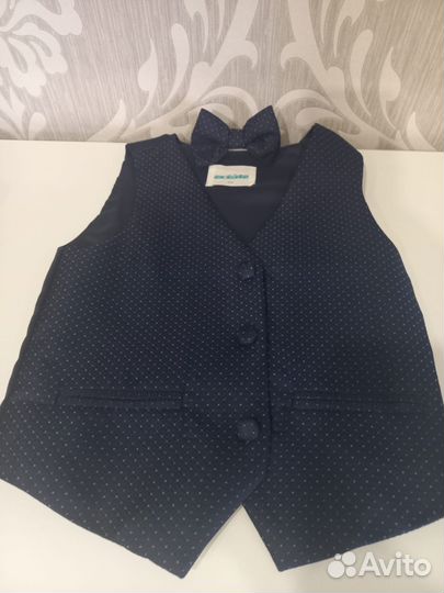 Жилет с бабочкой для мальчика