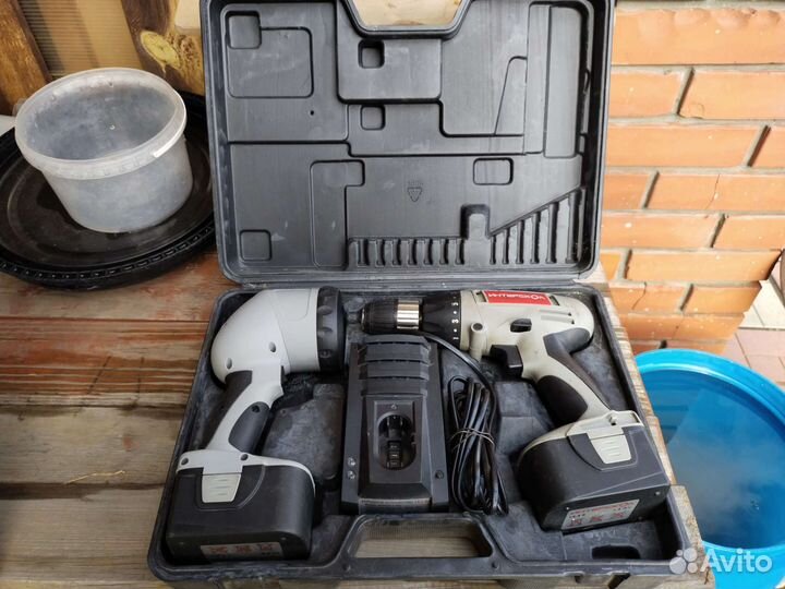 Шуруповерт Интерскол