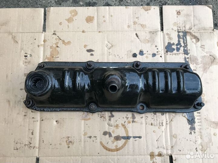 Крышка головки блока правая Caravan Voyager T&C