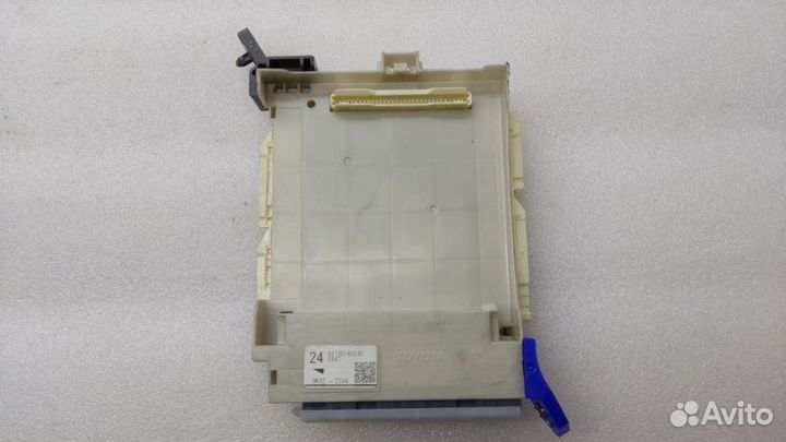 Б/У Б/У Блок предохранителей салонный