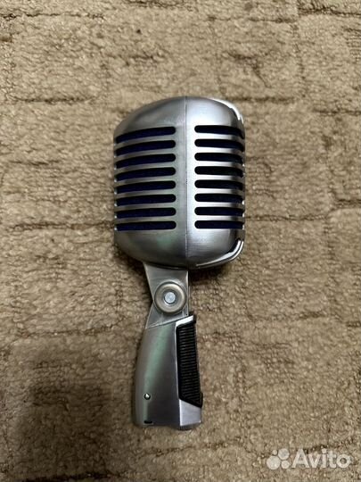 Студийный микрофон